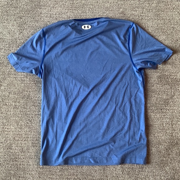 Under Armour short sleeve shirt. Large. Fitted. - Picture 4 of 6